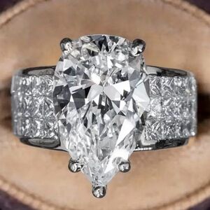 Elegant Pear-Cut Diamond Cocktail Ring in White